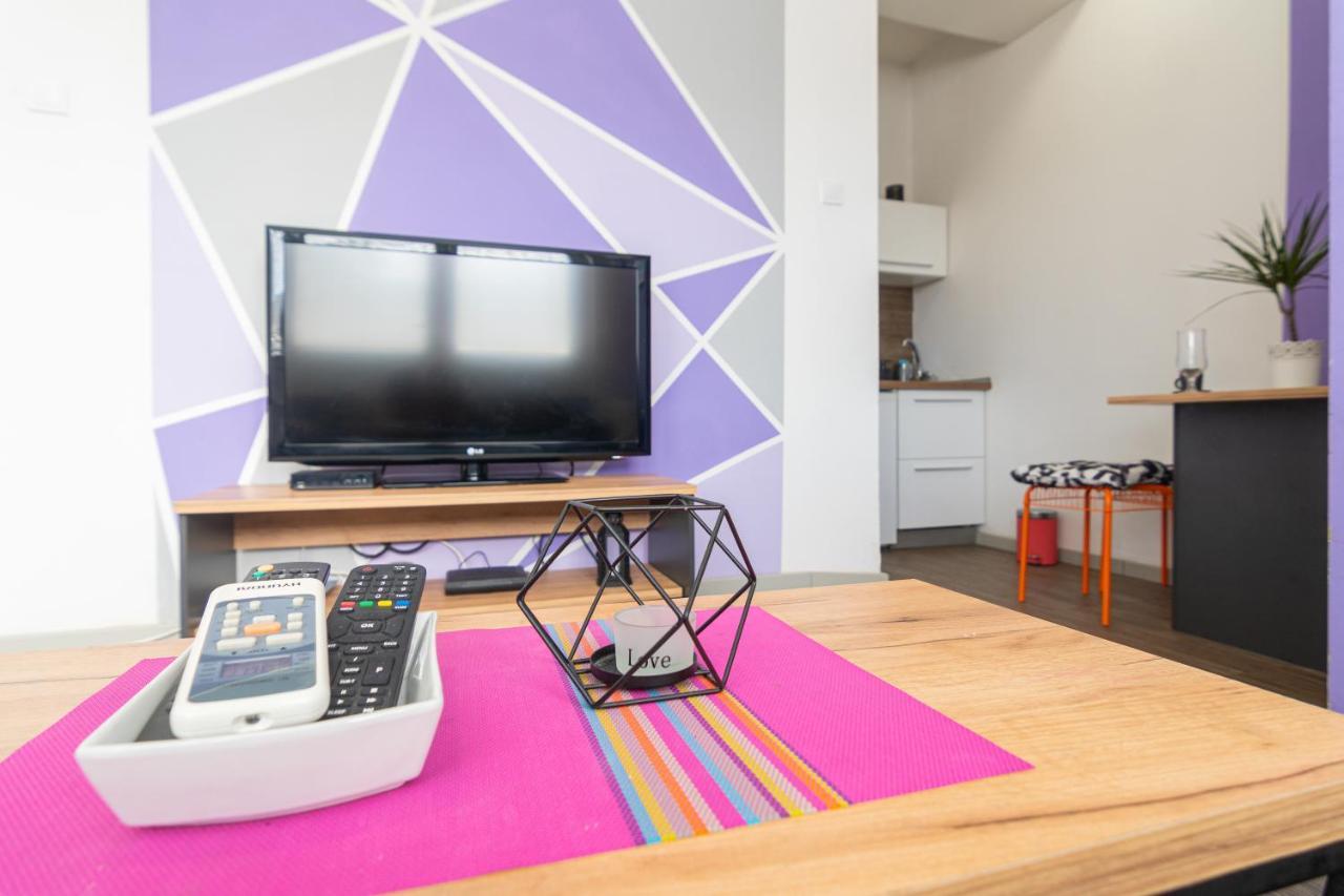 Skopje Eluxory Apartments מראה חיצוני תמונה