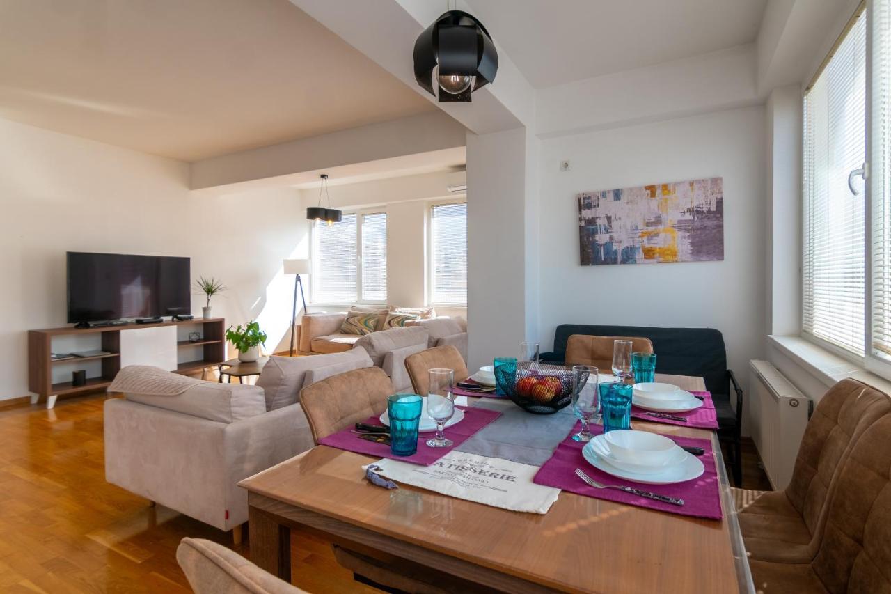 Skopje Eluxory Apartments מראה חיצוני תמונה