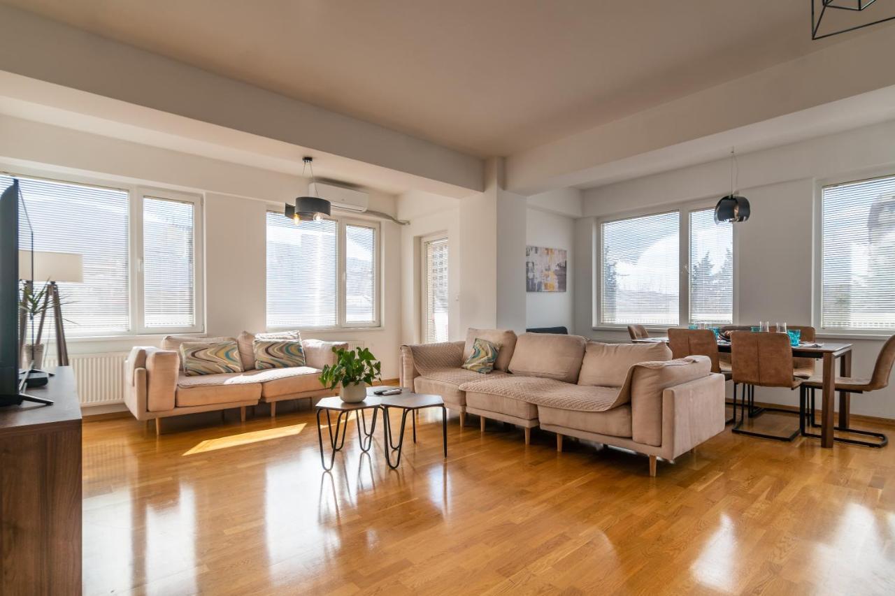 Skopje Eluxory Apartments מראה חיצוני תמונה